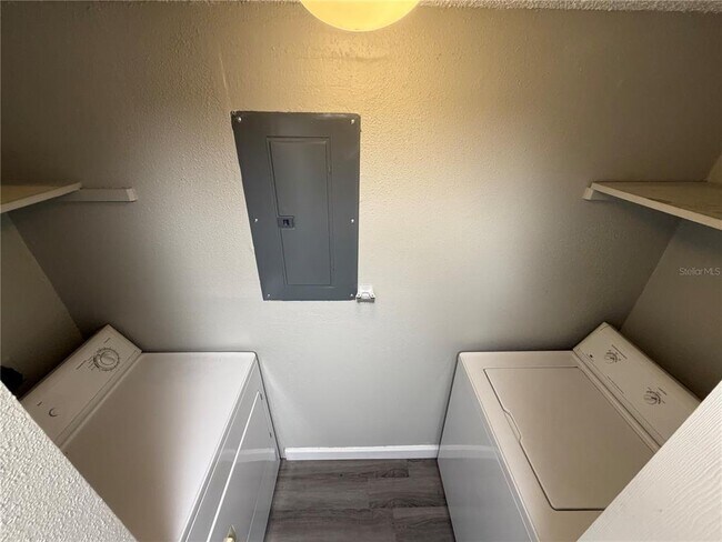 Building Photo - 3716 Idlebrook Cir