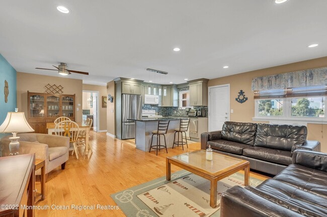 Building Photo - 113 Wharfside Dr
