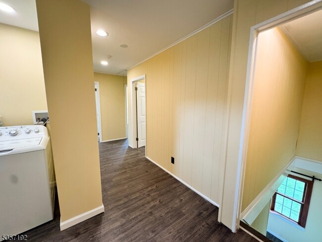 Building Photo - 137 Centerton Dr