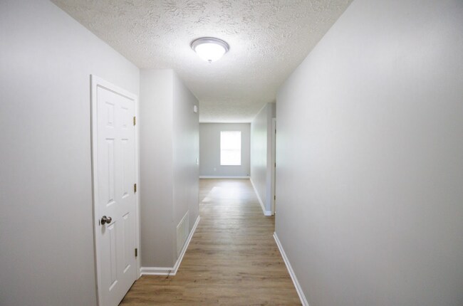 Building Photo - Updated Three Bedroom Single Family Home i...