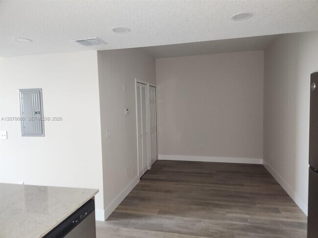 Building Photo - 4424 S Texas Ave