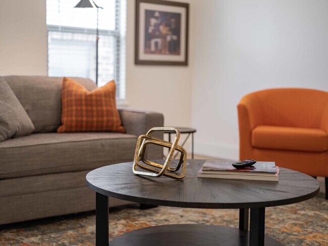 Building Photo - 2612 SW Livingston Square