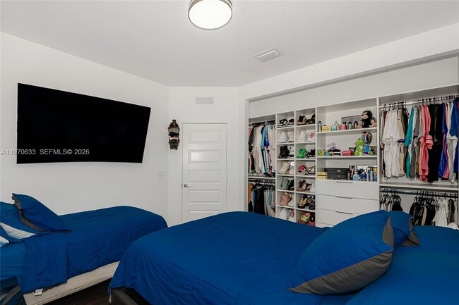 Building Photo - 7902 NW 105th Ct