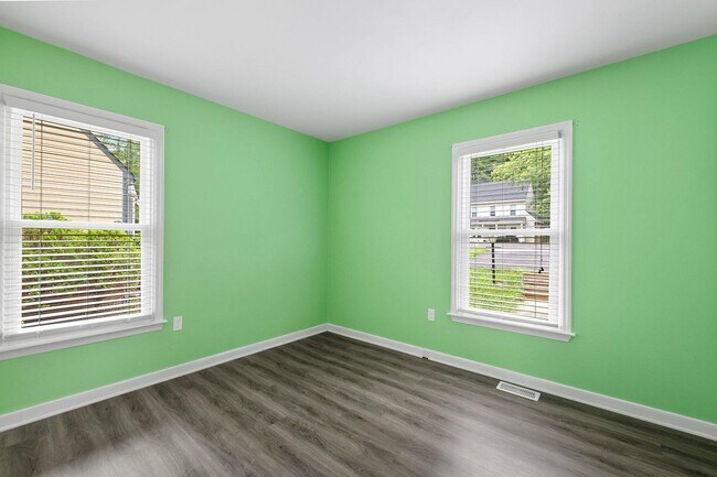 Building Photo - 5608 Chatmoss Rd