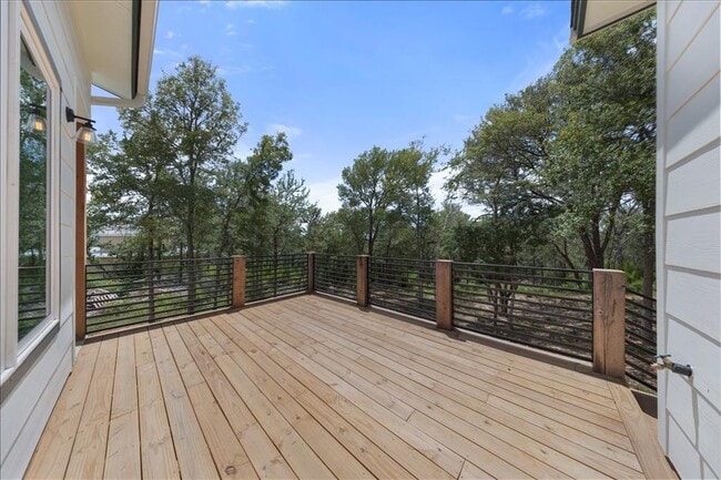 Building Photo - 110 Diamond Head Dr