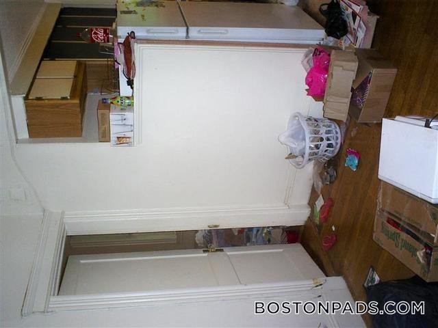 Building Photo - 107 Gordon St