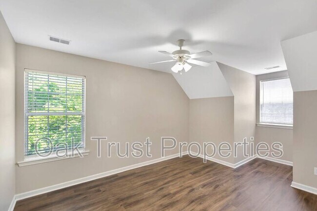 Building Photo - 2284 Kings Gate Ln