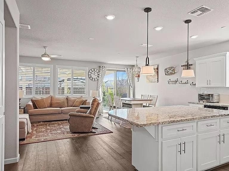 Building Photo - 2016 Fairhaven St