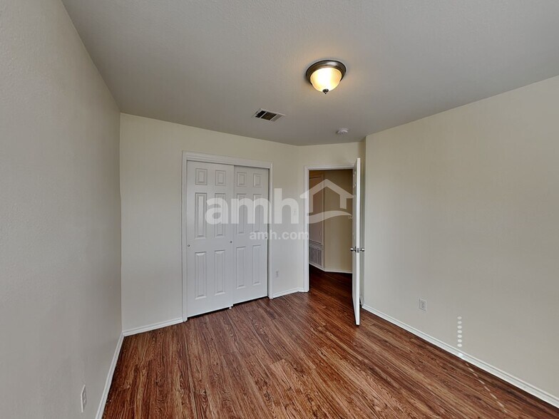 Building Photo - 11145 Franklins Tale Loop