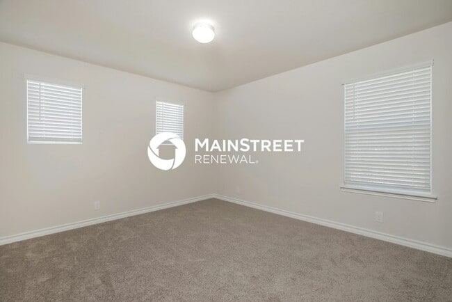 Building Photo - 4 Bedroom Pet-Friendly Home in SAINT HEDWIG, TX with Main Street Renewal