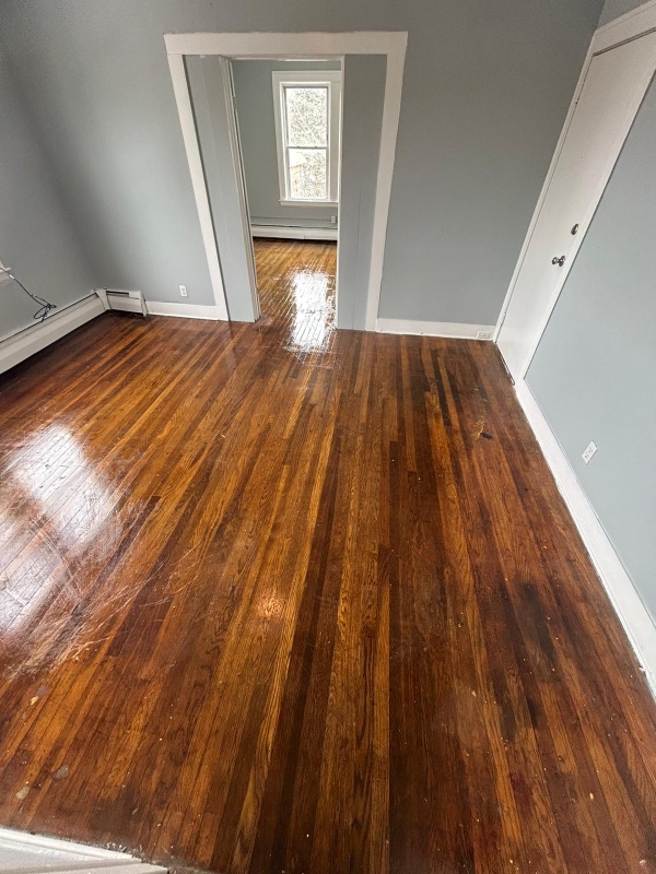 Building Photo - 168 Oak St