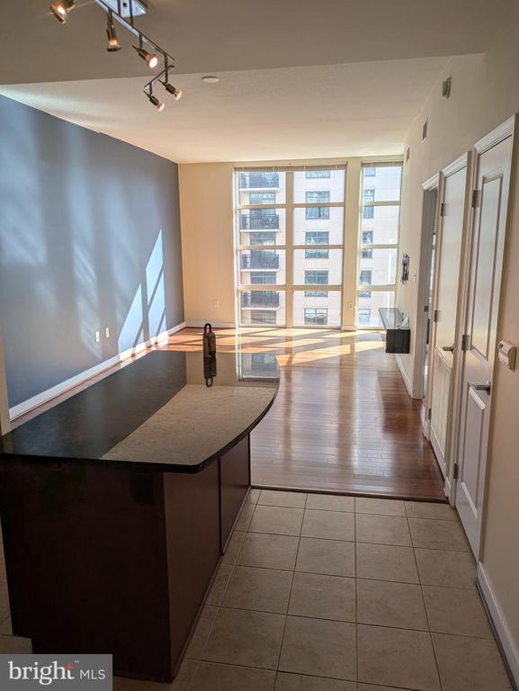 Building Photo - 157 Fleet St