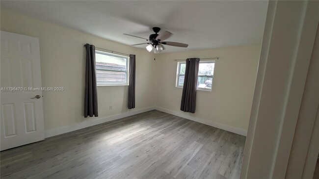 Primary Photo - 6701 NW 25th Ct