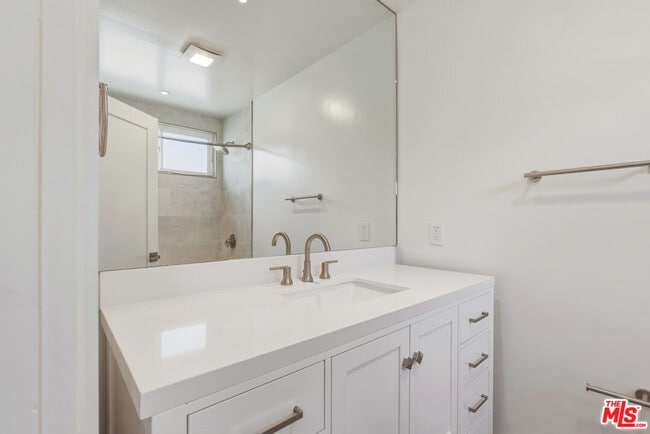 Building Photo - 1427 9th St