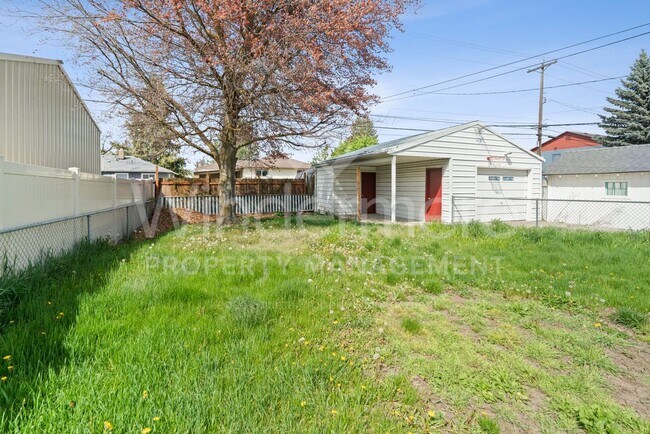 Building Photo - North Spokane Gem