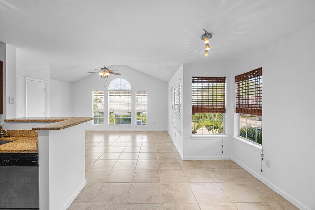 Building Photo - 1345 Crystal Way