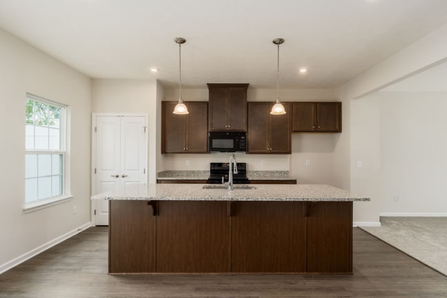 Building Photo - 7675 Felder Dr
