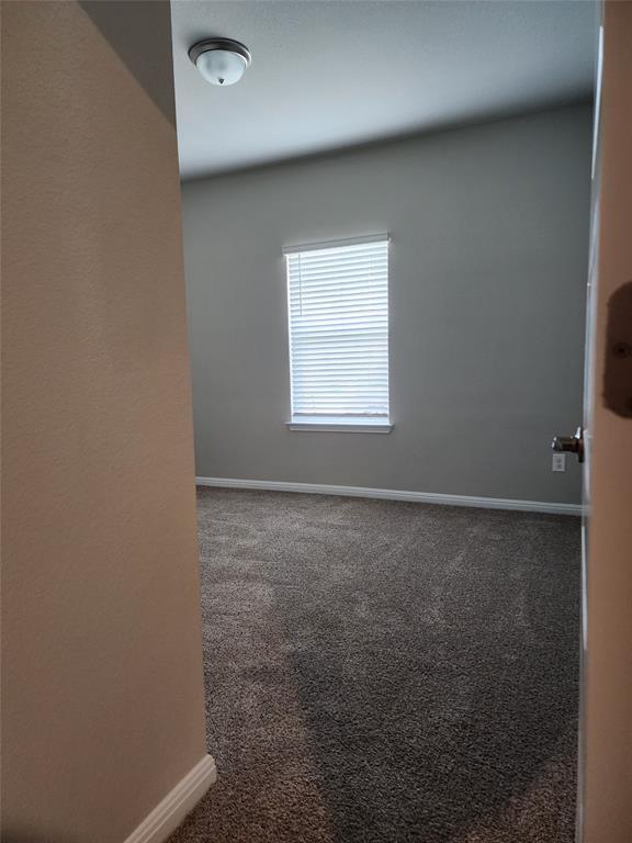 Building Photo - 120 Greenspire Ln