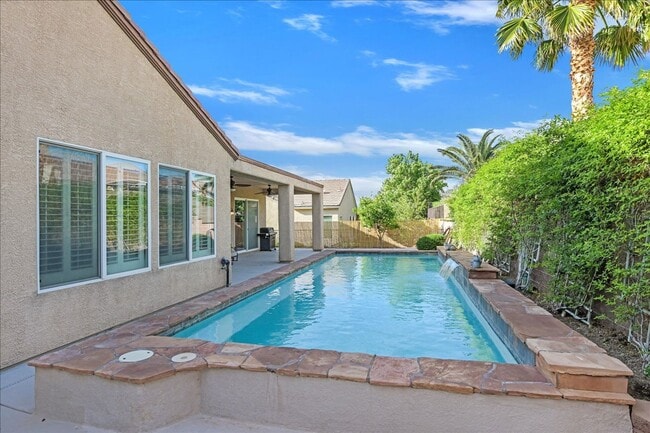 Building Photo - Rental Home with Large Pool