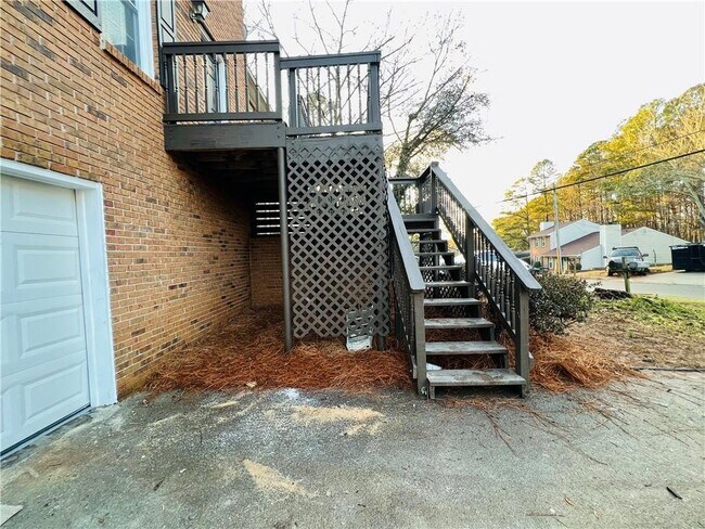 Building Photo - 157 Timber Creek Ln SW