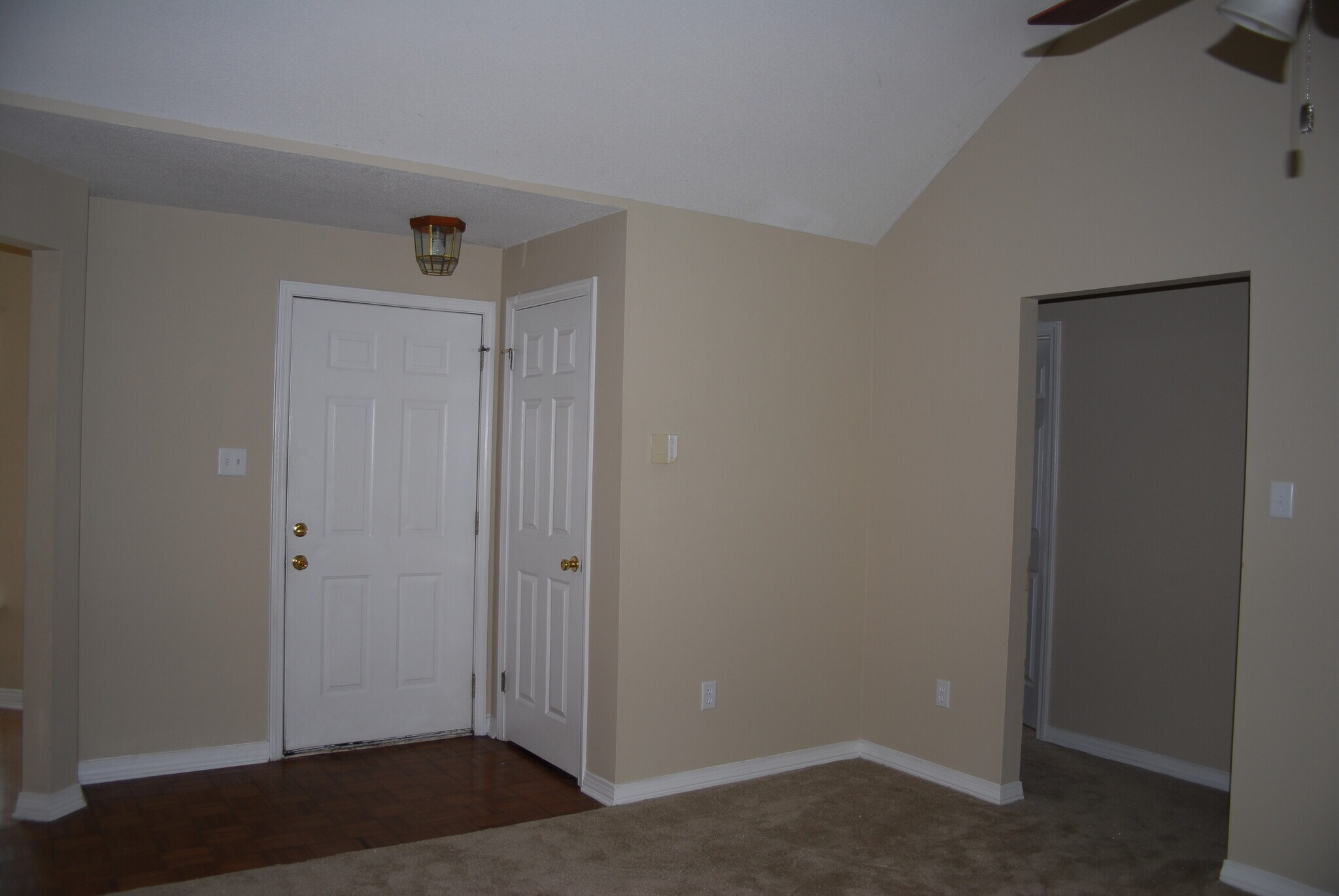 Building Photo - 33 Heather Ln