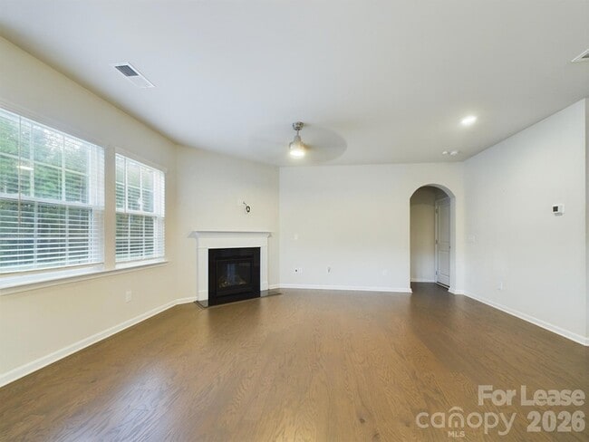 Building Photo - 3040 Whipcord Dr