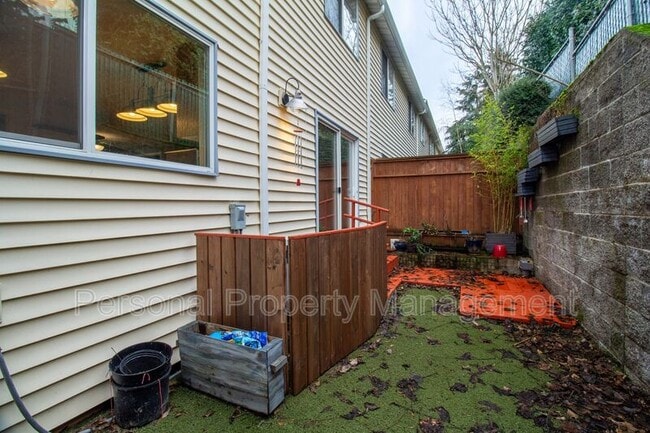 Building Photo - 1414 Brandt Rd