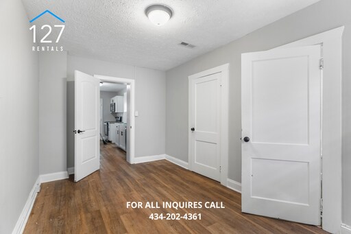 Building Photo - Great Property inside and out!