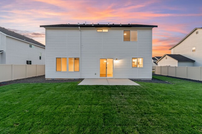 Building Photo - BRAND NEW & BEAUTIFUL - 4bd/2.5 BATH HOME ...