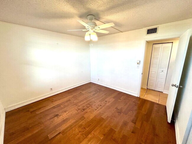 Building Photo - 7608 NW 18th St