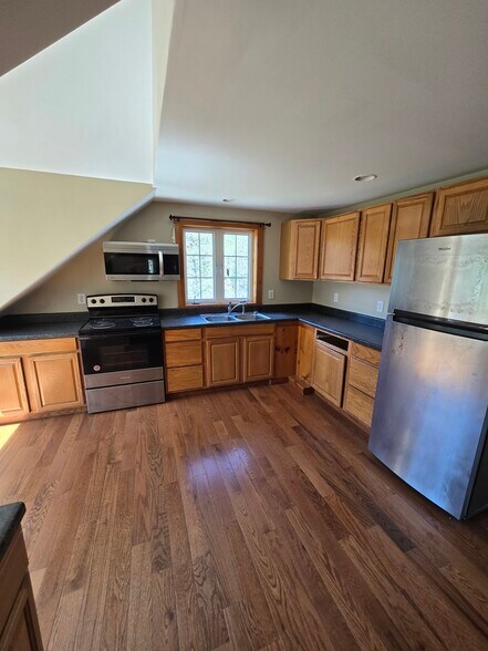 Kitchen - 19 Marshall Valley Rd