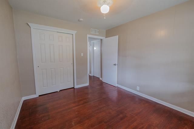 Building Photo - 2704 Cordone St