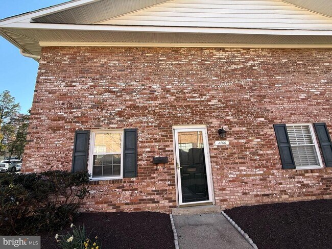 Building Photo - 8766 Walutes Cir