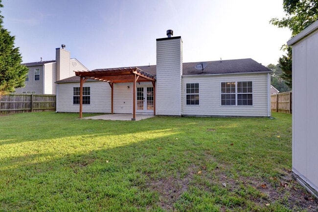 Building Photo - Spacious Rancher in Quiet Cul-de-sac