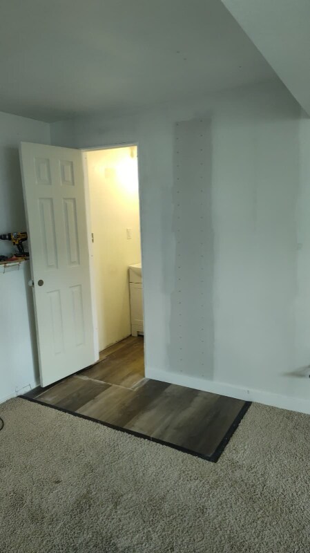 Building Photo - 207 Old Cove Rd