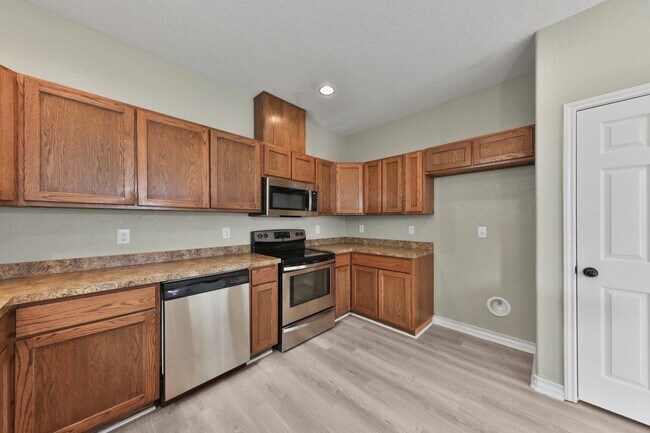 Building Photo - Five Points 4 bedroom home