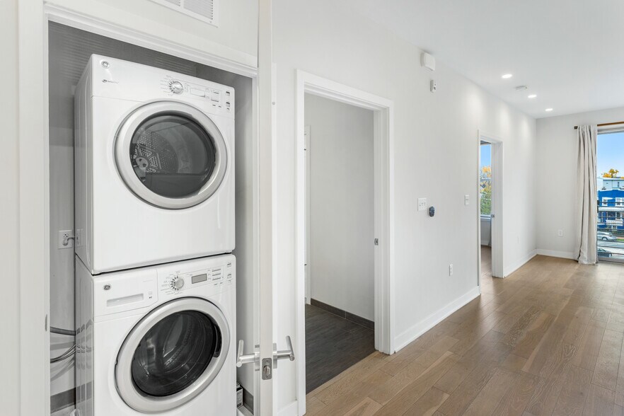 Full Size Washer and Dryer - 1350 Maryland Ave NE