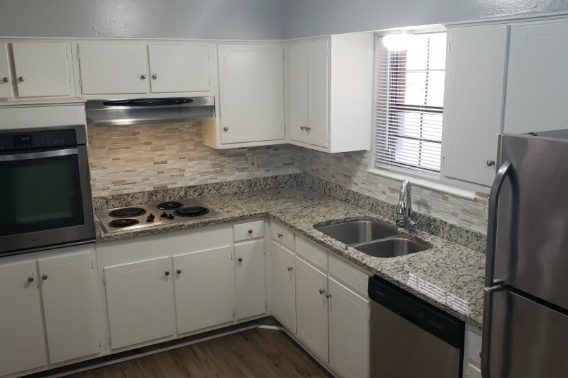 Granite countertops throughout - LaVilla