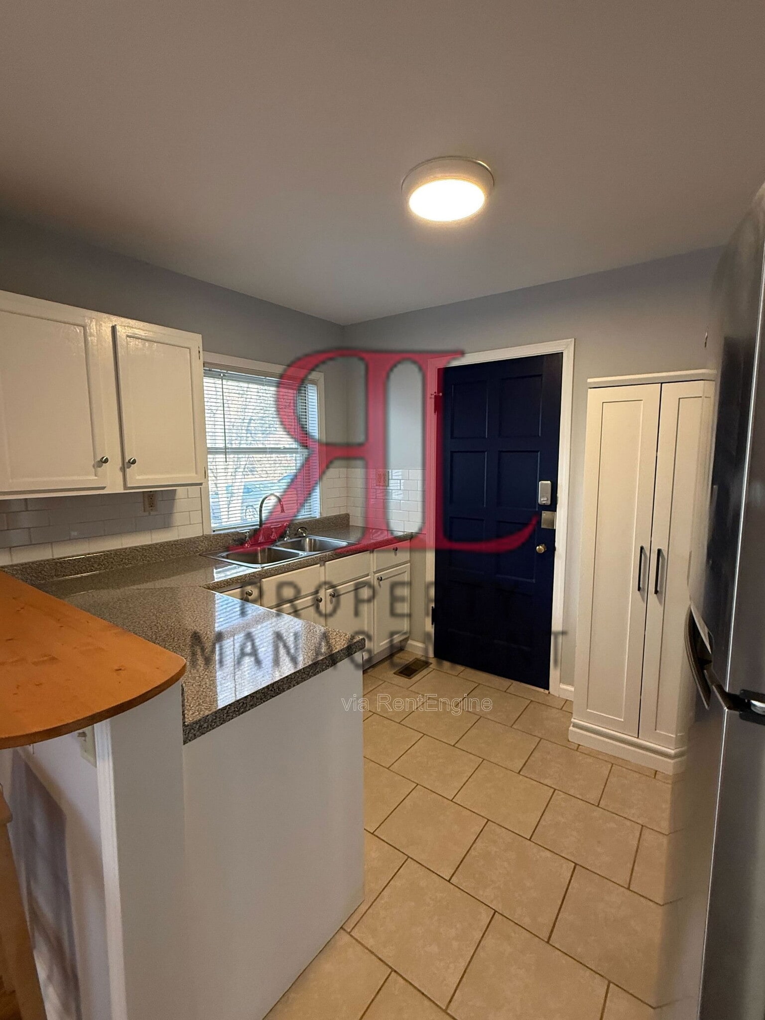 Building Photo - 722 Sheridan Ave