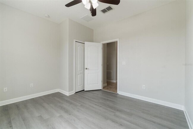 Building Photo - 3589 Cortland Dr