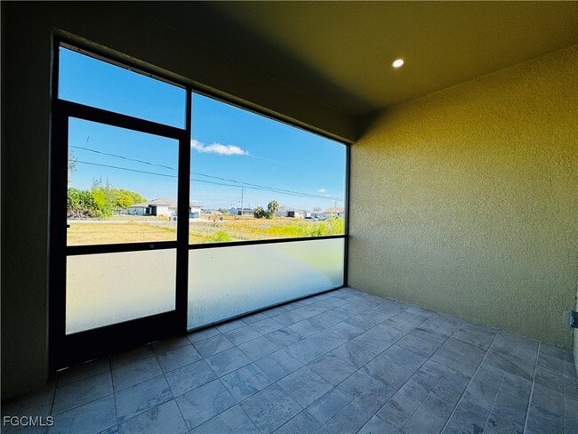 Building Photo - 3950 20th St W