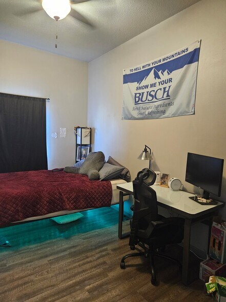 Building Photo - 210 West Ave