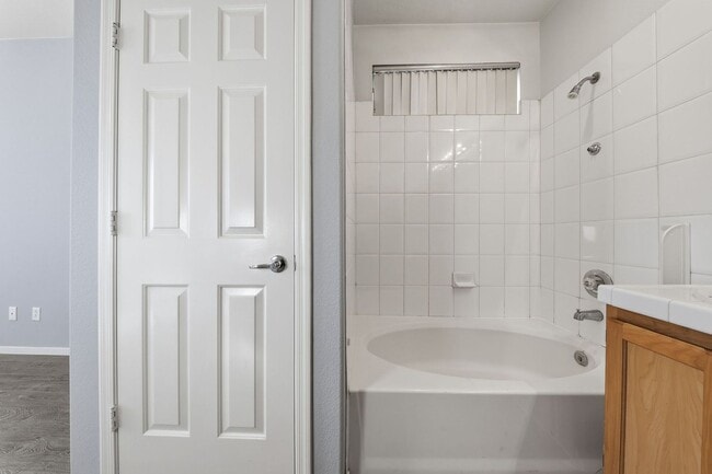 Building Photo - Beautiful Single-Story Home on an Oversized Corner Lot in Silverado Ranch — No HOA!