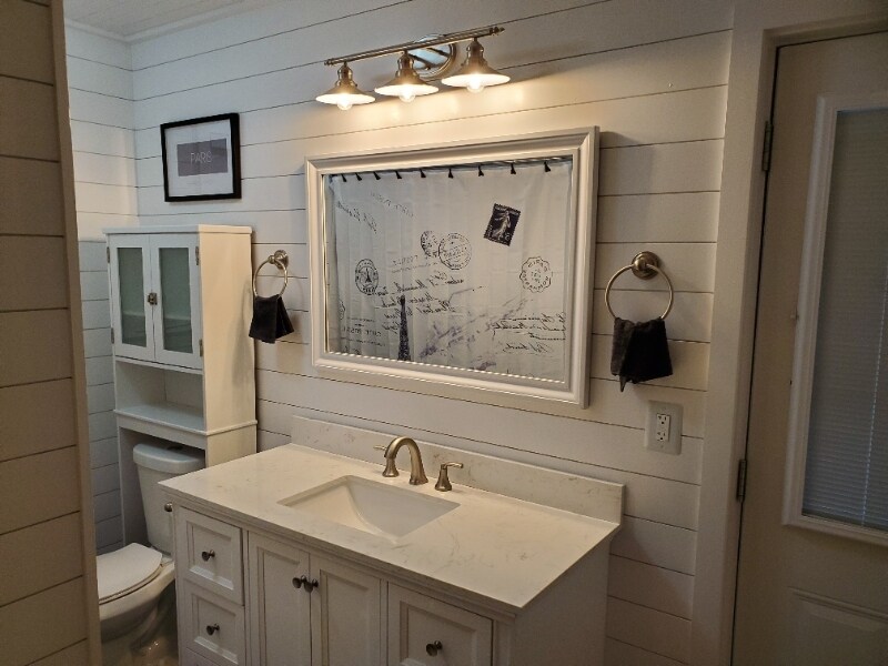 Building Photo - 413 Pine St