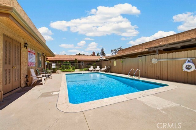 Building Photo - 901 N Citrus Dr