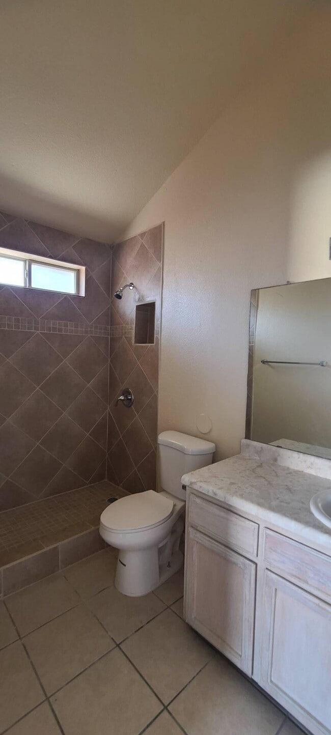 Building Photo - 10373 Valle del Mar Dr