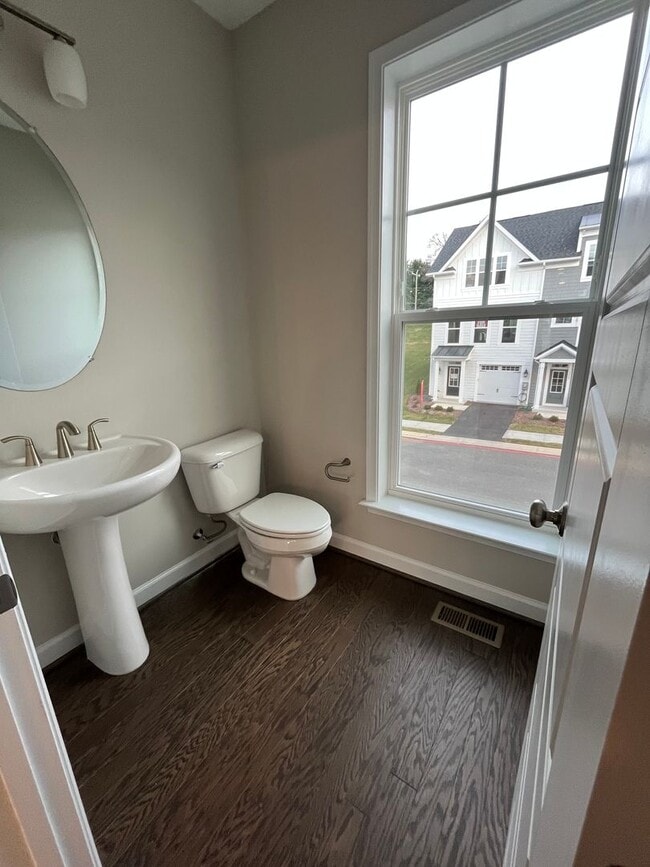 Building Photo - ***FIRST MONTH RENT FREE** BRAND NEW Townhouse in Preston Lake -