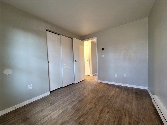 Building Photo - Beautiful 2 bedroom 1 bath in West Milton!