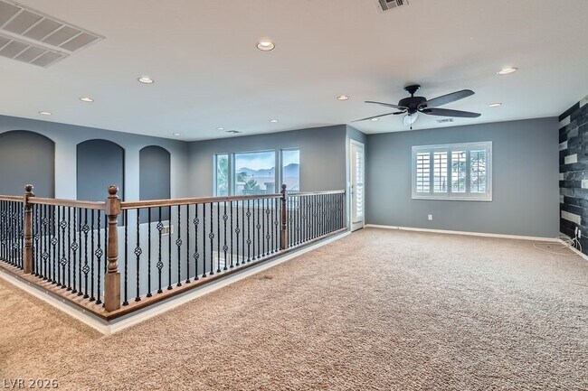 Building Photo - 333 Shimmering Moon St