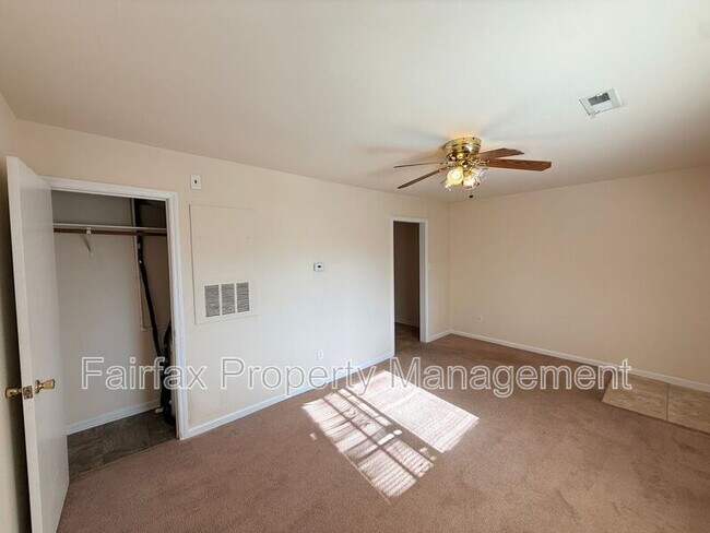 Building Photo - 1309 Hudson Ave